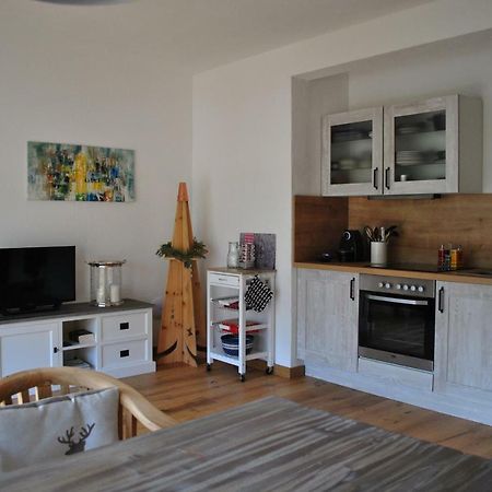 Chasa Chalur Apartment ฟลีส ภายนอก รูปภาพ